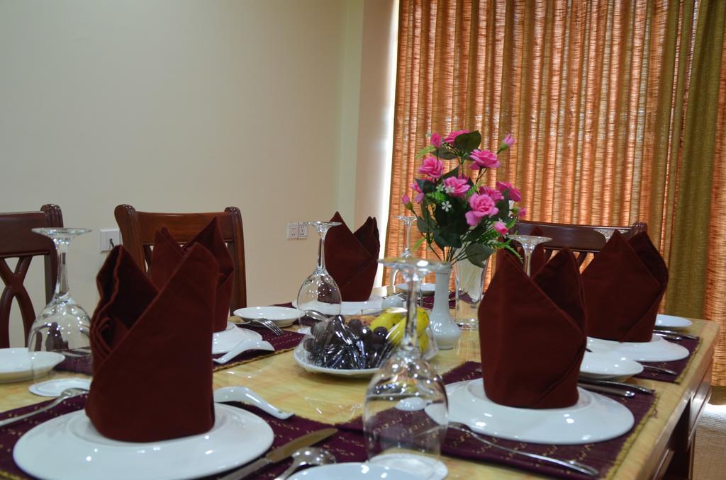 Myat Nan Yone Hotel Naypyidaw Exterior foto